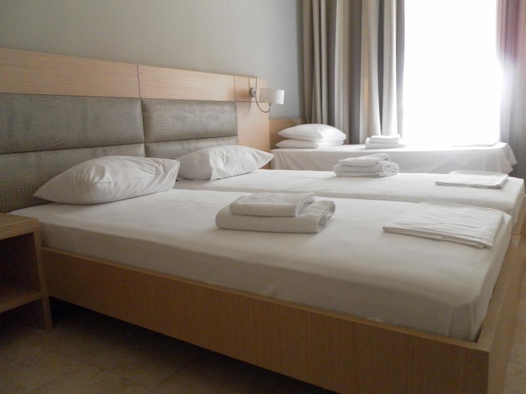 Esperia Hotel Thessaloniki Buitenkant foto