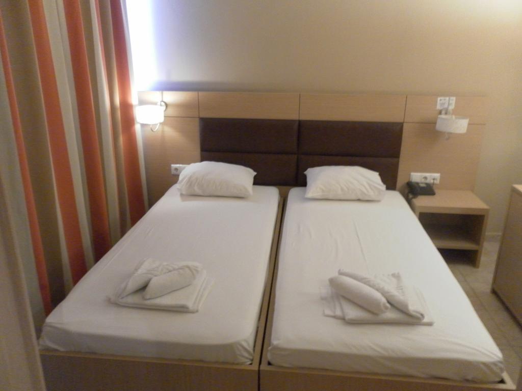 Esperia Hotel Thessaloniki Buitenkant foto