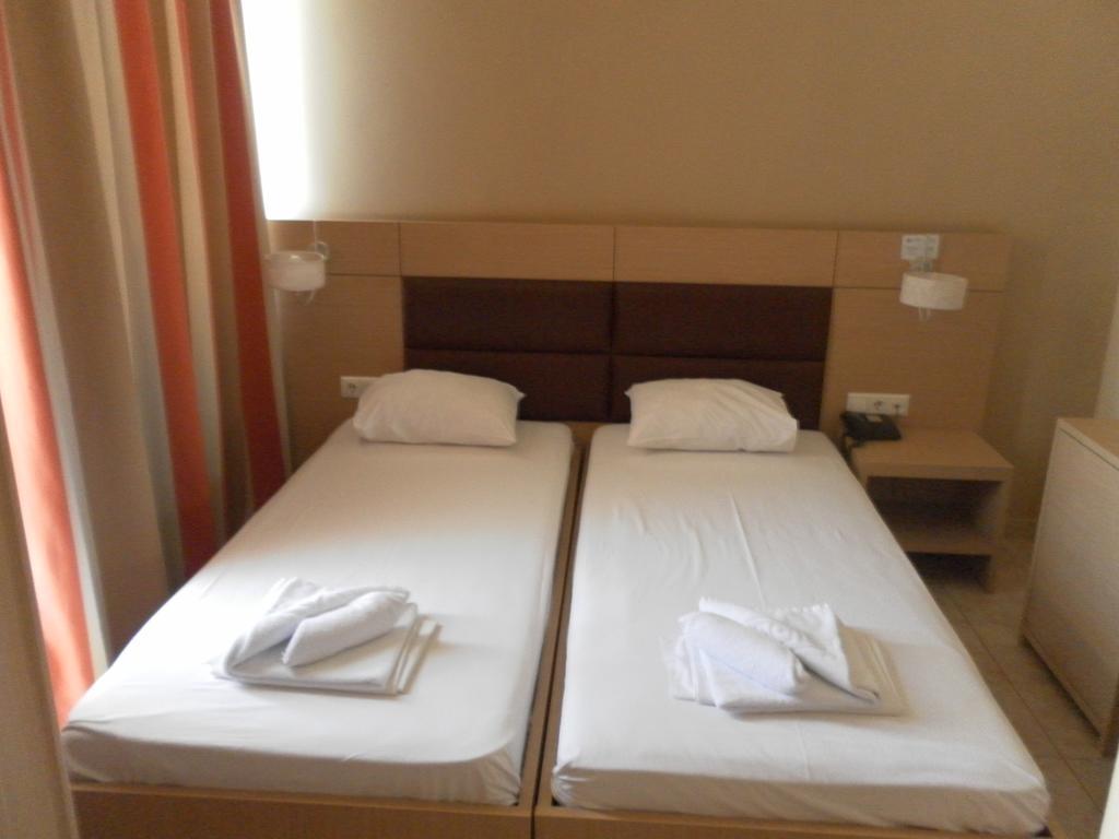 Esperia Hotel Thessaloniki Buitenkant foto