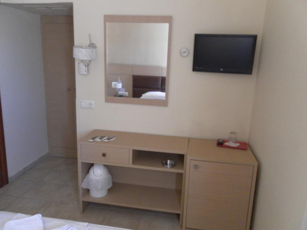 Esperia Hotel Thessaloniki Buitenkant foto