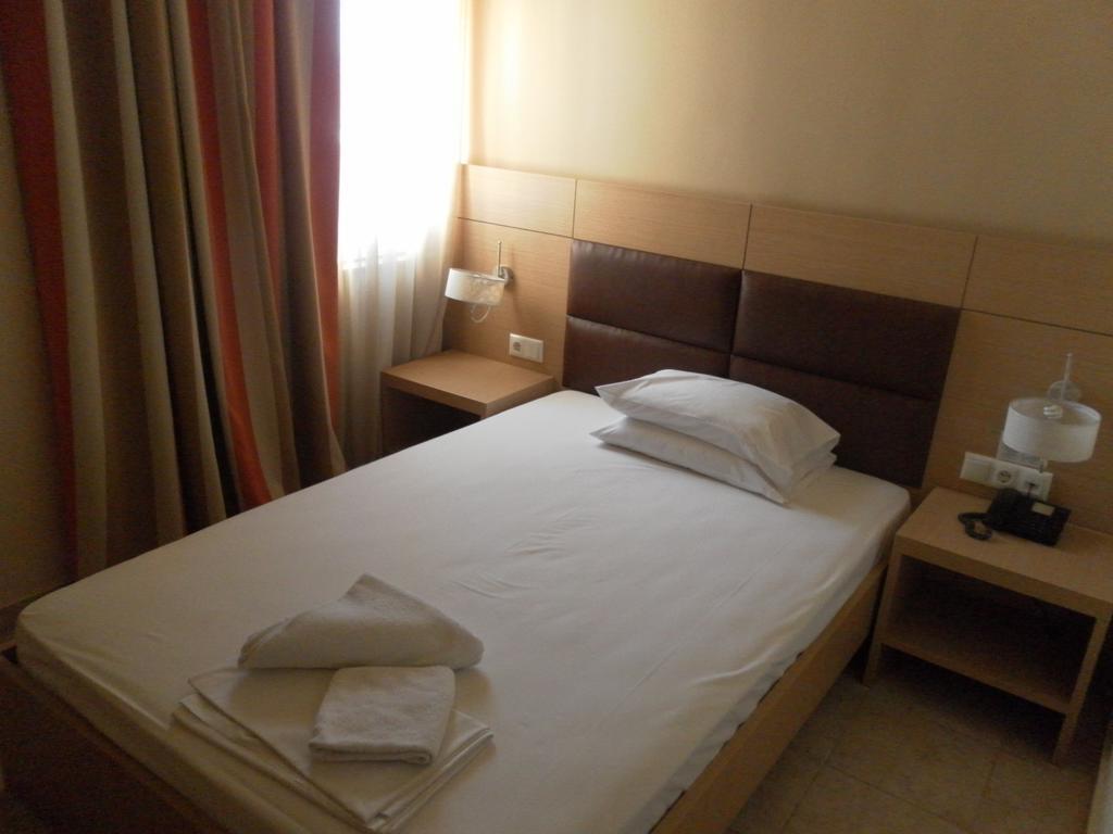 Esperia Hotel Thessaloniki Buitenkant foto