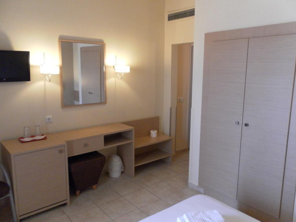 Esperia Hotel Thessaloniki Buitenkant foto